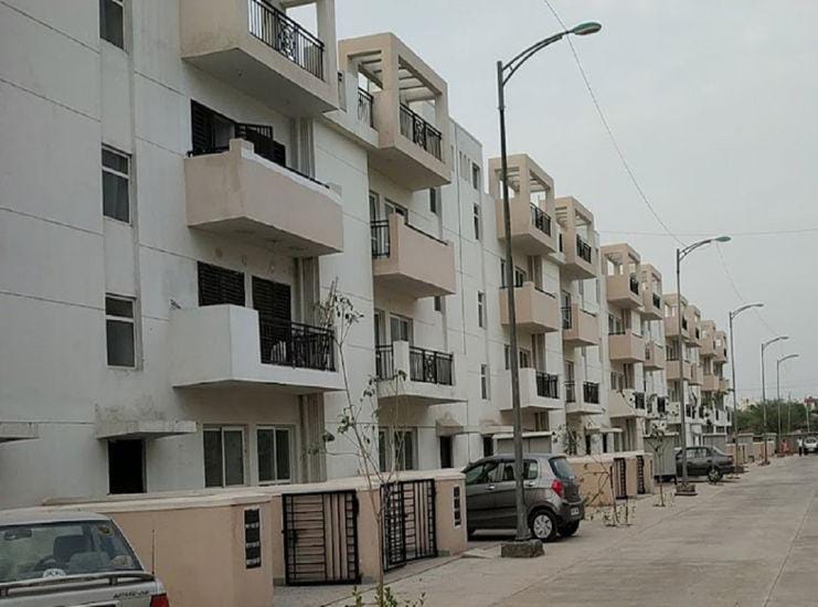 3 BHK Builder Floor For Sale in BPTP Park Elite Premium