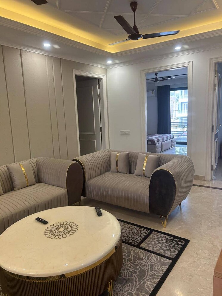 Living Room, dlf-cyber-sez 4 Bedroom 2400 Sq.Ft. Builder Floor In Sector 24 Gurgaon 8665091