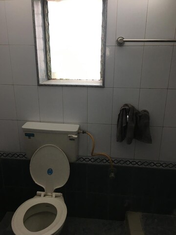 Bathroom in 1 BHK Apartment at Maniyar Apartment, Tardeo – for Rent