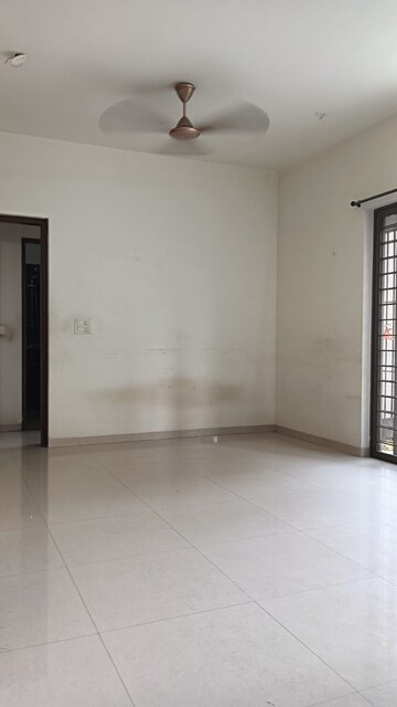 2 BHK Apartment For Sale in Skyi Songbirds, Bavdhan