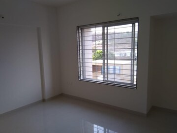Room in 3 BHK Apartment at Bavdhan – for Sale