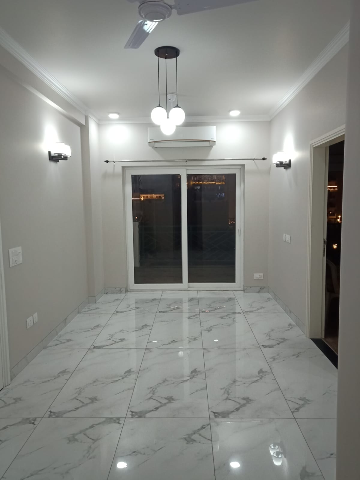 2.5 BHK + Study Room Builder Floor For Rent in Central Park Cerise Suites