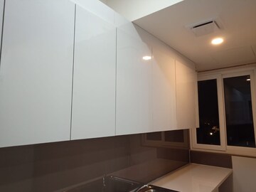 Furnished Amenities in 2.5 BHK Builder Floor at Central Park Cerise Suites, Sohna Sector 33 – for Rent