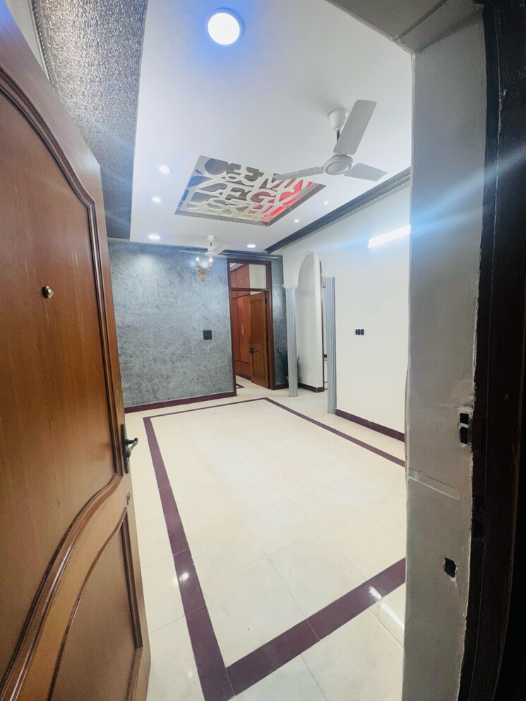 Kitchen, madhur-apartment 2.5 Bedroom 1000 Sq.Ft. Apartment In Paschim Vihar Delhi 8665209