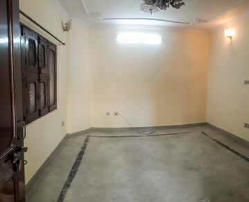 3 BHK Builder Floor For Rent in Rohini Sector 8