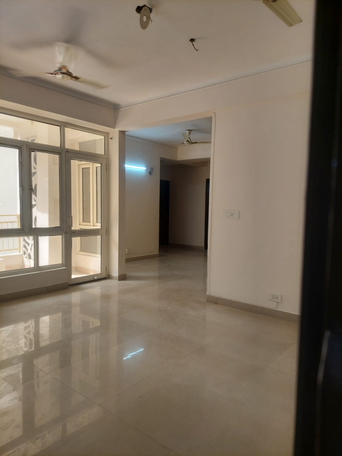 3 BHK + Extra Room Apartment For Rent in Supertech Ecovillage I