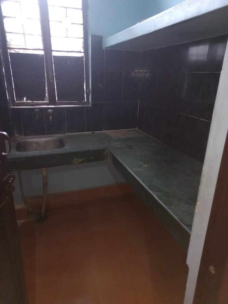 Kitchen, sector 37 6+ Bedroom 300 Sq.Yd. Independent House In Sector 37 Faridabad 8608386