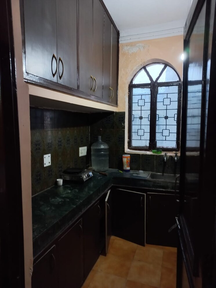 Kitchen, sector 37 6+ Bedroom 300 Sq.Yd. Independent House In Sector 37 Faridabad 8608386