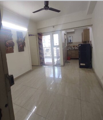 Living Room in 2 BHK Apartment at Gaur City 7th Avenue, Sector 4 Greater Noida – for Rent