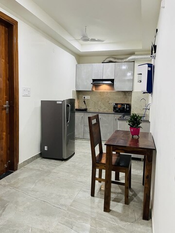 Kitchen in 1 BHK Builder Floor at DLF Cyber Park, Sector 20 – for Rent