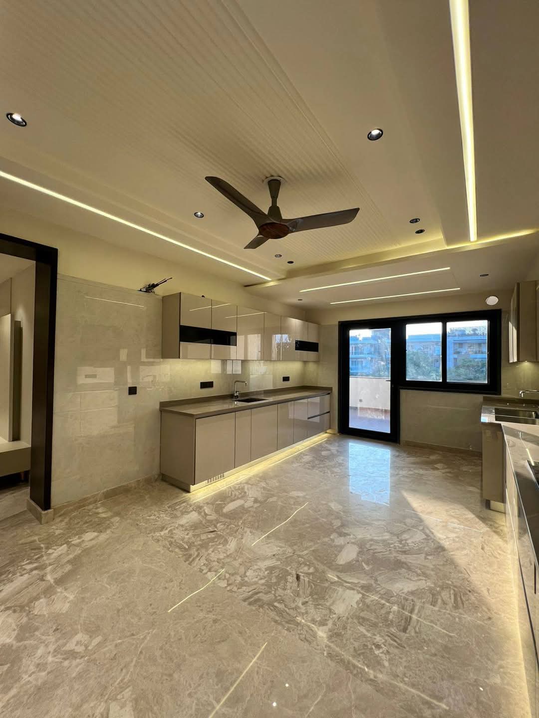 1 BHK + Pooja Room 890 Sq.Ft. Builder Floor in DLF Cyber Park