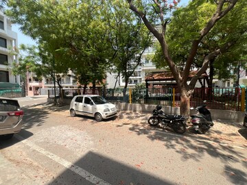 Parking in 3 BHK Apartment at Eros Grand Mansions, South City 2 – for Rent