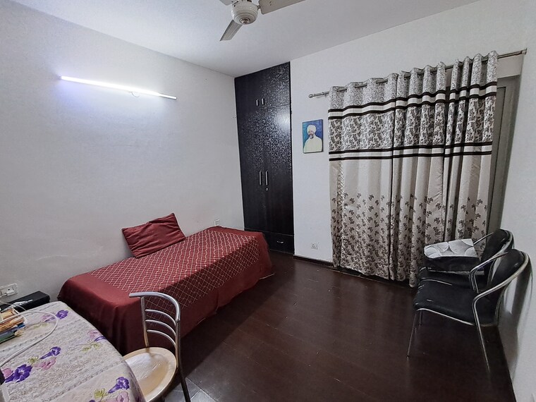 Bedroom, sector 84 3 Bedroom 250 Sq.Yd. Apartment In Sector 84 Faridabad 8665621