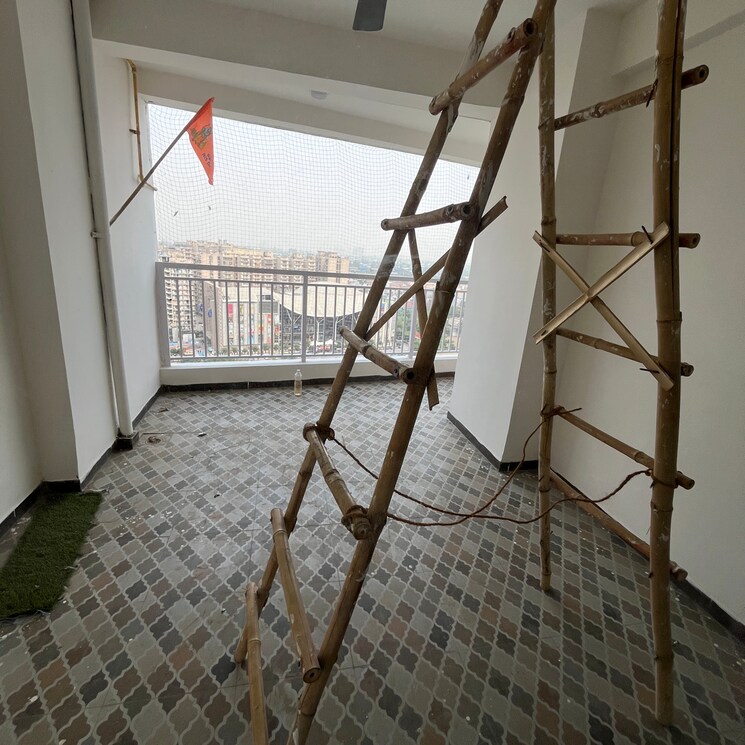 Balcony, vvip-mangal 4 Bedroom 2560 Sq.Ft. Apartment In Vikas Nagar Ghaziabad 8665616