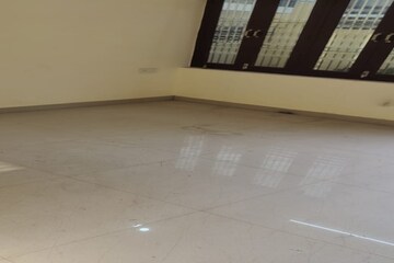 Room in 4 BHK Independent House at Chandmari – for Sale