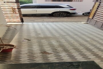 Parking in 4 BHK Independent House at Chandmari – for Sale