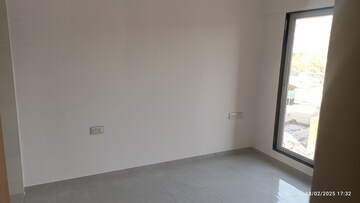 Room in 1 BHK Apartment at DB Orchid Ozone, Dahisar East – for Rent