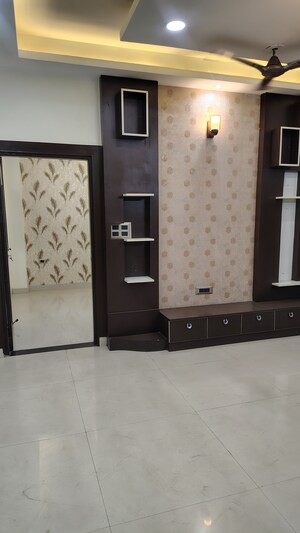 Kitchen in 2.5 BHK Apartment at Ajnara Pride, Vasundhara Sector 4 – for Sale