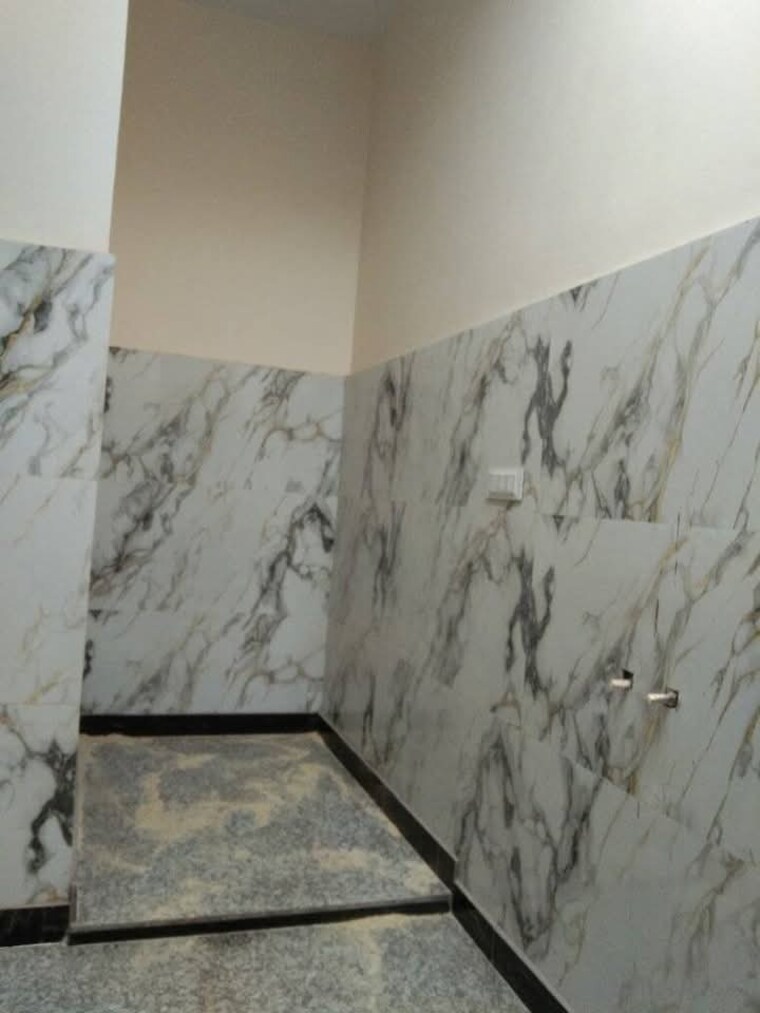 Room, ganga nagar 3.5 Bedroom 120 Sq.Yd. Independent House In Ganga Nagar Meerut 8665861