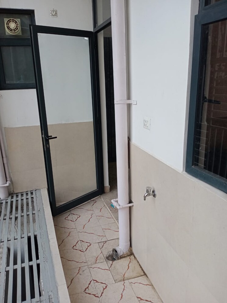 undefined, sector 19 dwarka 3 Bedroom 1896 Sq.Ft. Apartment In Sector 19 Dwarka Delhi 8665936