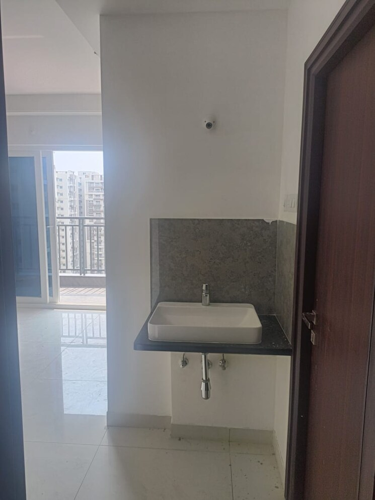 Bathroom, aparna-cyber-life 3 Bedroom 1965 Sq.Ft. Apartment In Nallagandla Hyderabad 8665894