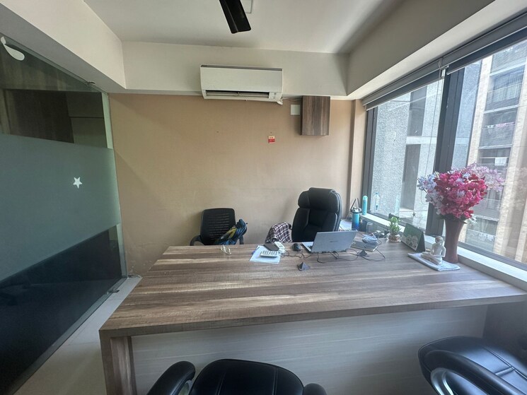 Team Area, thaltej Commercial Office Space 650 Sq.Ft. In Thaltej Ahmedabad 8665946