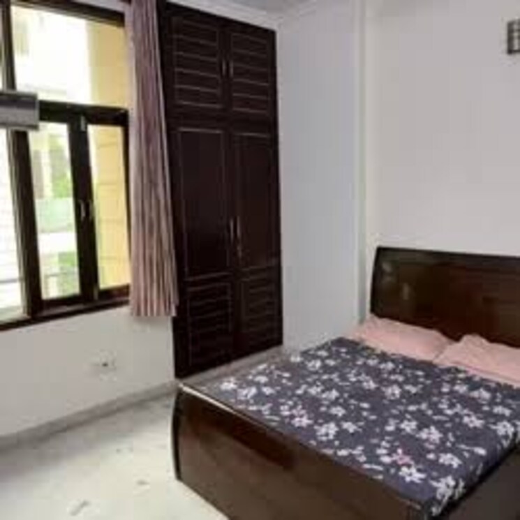 Bedroom, sector 27 2 Bedroom 113 Sq.Mt. Builder Floor In Sector 27 Noida 8665957