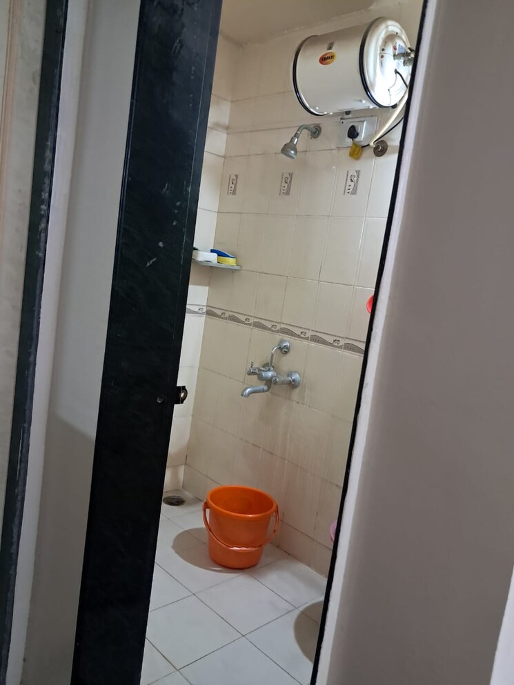 Bathroom, mandarin-33-west-avenue 3 Bedroom 1438 Sq.Ft. Apartment In Baner Pune 8666187