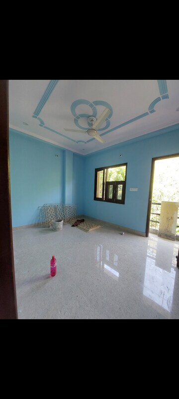 Room in 1 BHK Apartment at Aadharshila Apartment, Sarita Vihar – for Rent