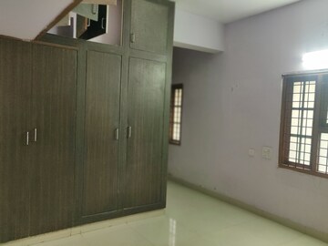 Room in 3.5 BHK Apartment at Amulya Anand Nagar, Khairatabad – for Rent
