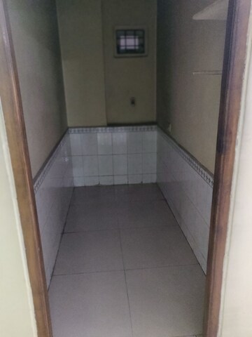 Room in 3.5 BHK Apartment at Amulya Anand Nagar, Khairatabad – for Rent