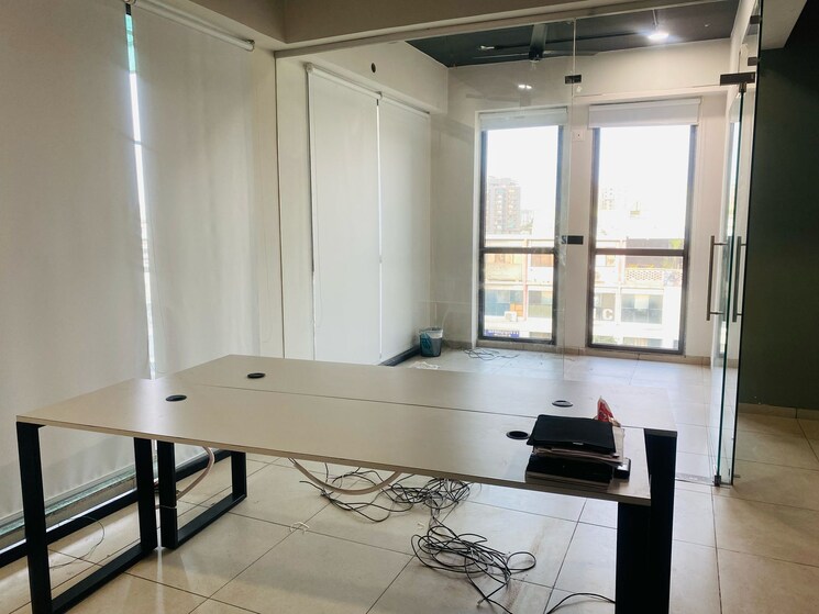 Team Area, memnagar Commercial Office Space 964 Sq.Ft. In Memnagar Ahmedabad 8666018