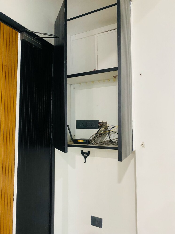 undefined, memnagar Commercial Office Space 964 Sq.Ft. In Memnagar Ahmedabad 8666018