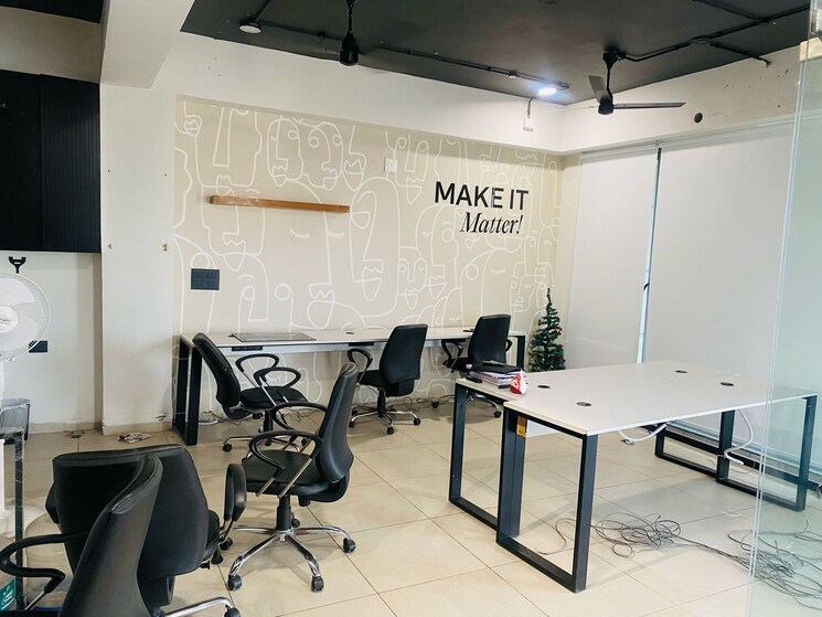 Team Area, memnagar Commercial Office Space 964 Sq.Ft. In Memnagar Ahmedabad 8666018