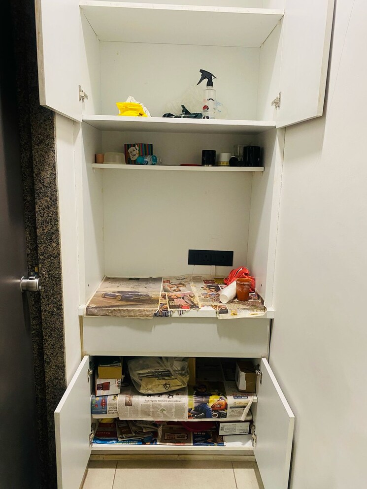 undefined, memnagar Commercial Office Space 964 Sq.Ft. In Memnagar Ahmedabad 8666018