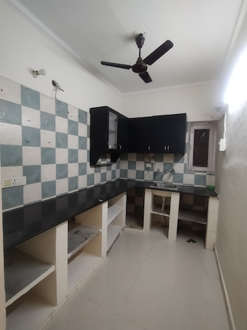 Staircase in 1 BHK Builder Floor at Ansal Sushant Lok I, Sector 43 – for Rent