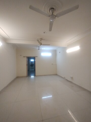 Bathroom in 1 BHK Builder Floor at Ansal Sushant Lok I, Sector 43 – for Rent