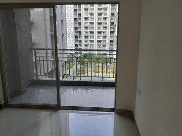 Room in 2 BHK Apartment at Brahma F Residences, Kalyani Nagar – for Rent