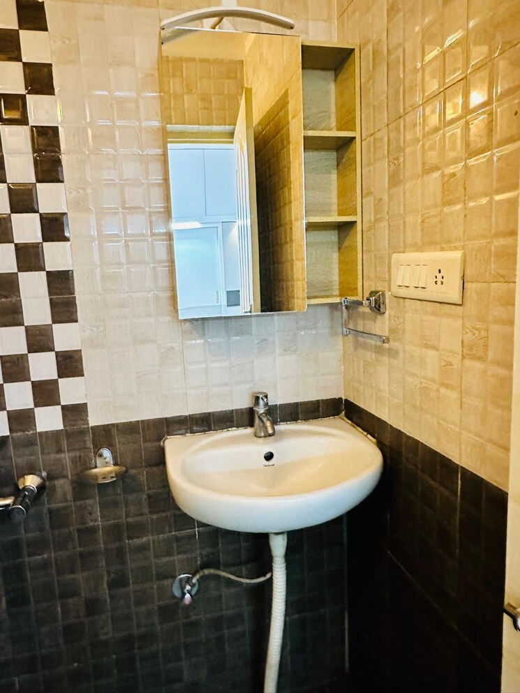 Bathroom, slv-nice-view 2 Bedroom 986 Sq.Ft. Apartment In Electronic City Phase I Bangalore 8666250