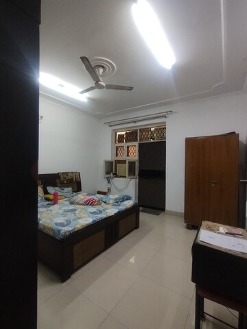 Furnished Amenities in 1 BHK Independent House at Ansal Sushant Lok I, Sector 43 – for Rent