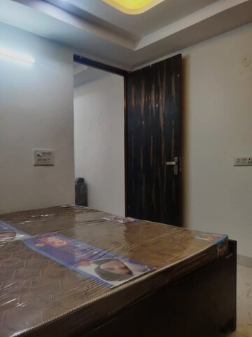 Bedroom in 3 BHK Apartment at Sector 71 – for Rent