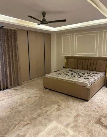 Bedroom in 4 BHK Builder Floor at DLF Cyber Park, Sector 20 – for Rent