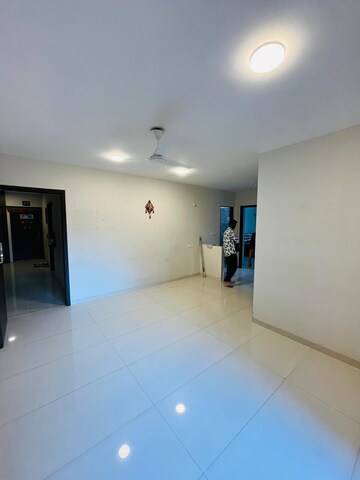 Room in 2 BHK Apartment at Shree Krishna Eastern Winds, Kurla East – for Rent
