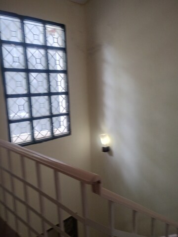 Room in 2 BHK Builder Floor at Ansal Sushant Lok I, Sector 43 – for Rent