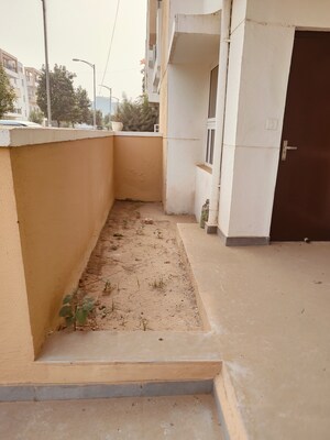 Room in 3 BHK Builder Floor at Parklands, Sector 85 – for Sale