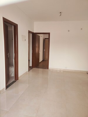 Room in 3 BHK Builder Floor at Parklands, Sector 85 – for Sale