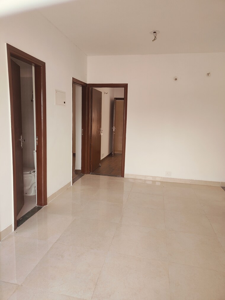 Room, parklands 3 Bedroom 180 Sq.Yd. Builder Floor In Sector 85 Faridabad 8666320