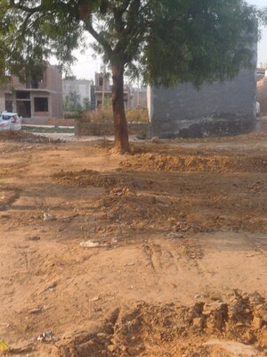 Plot – Garden View at Dheeraj Nagar - for Sale