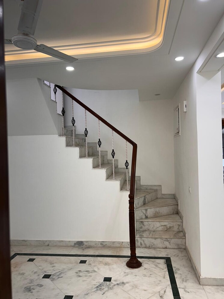 undefined, kalkaji 3 Bedroom 1500 Sq.Ft. Independent House In Kalkaji Delhi 8666331