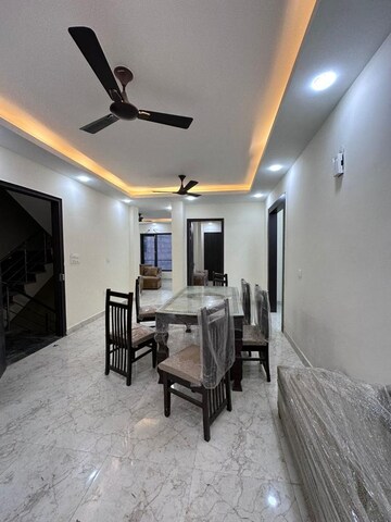 Gym in 4 BHK Apartment at Sector 71 – for Rent